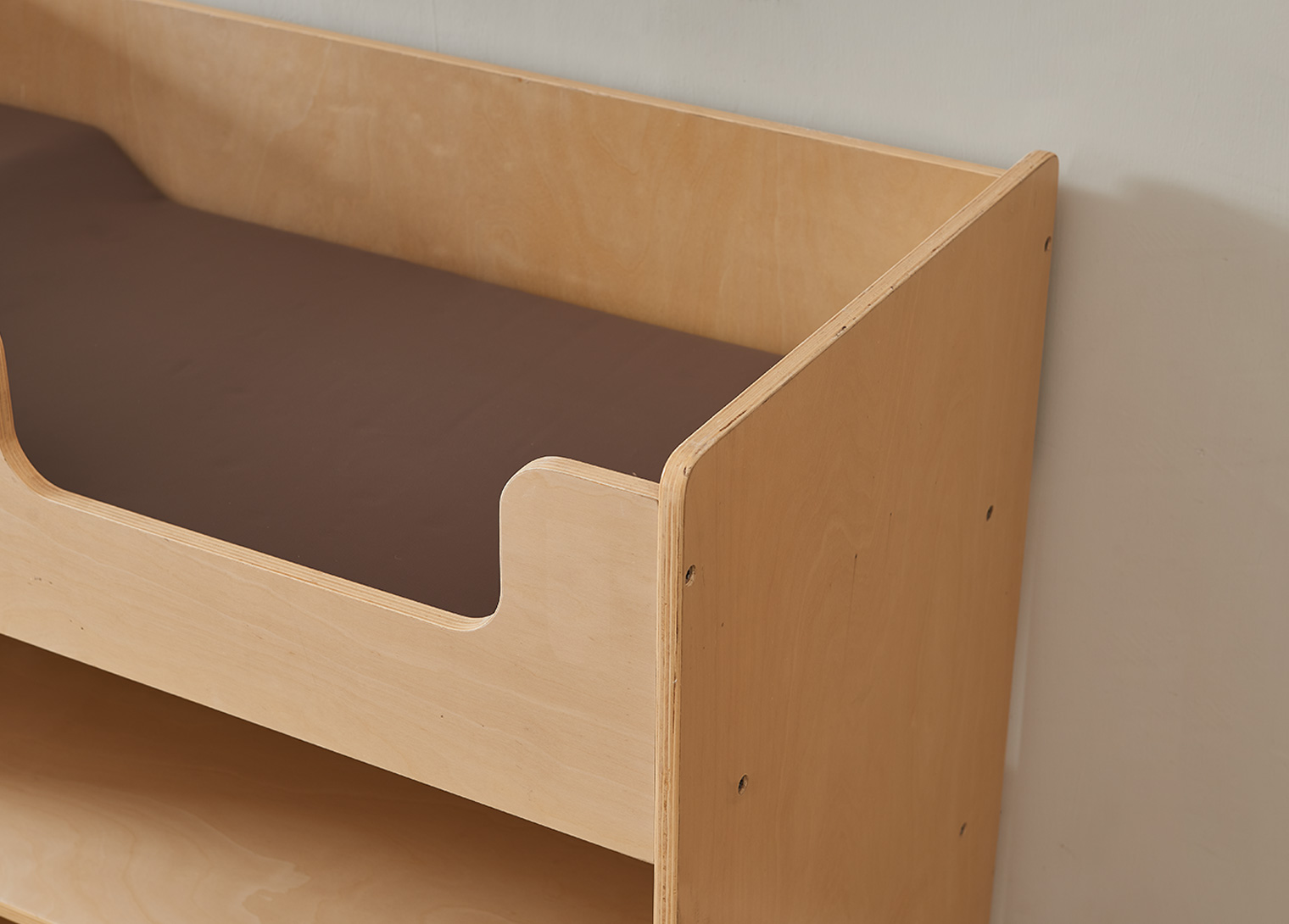 Disper Changing Table