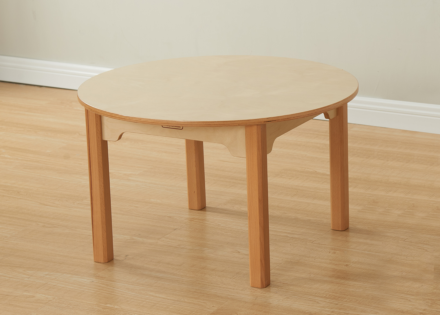 Inga Design Kids - 535H Circular Table (Clear Varnish)